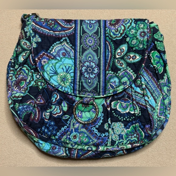 Vera Bradley Magnetic Flap Over Bag Excellent Condition - Picture 2 of 9